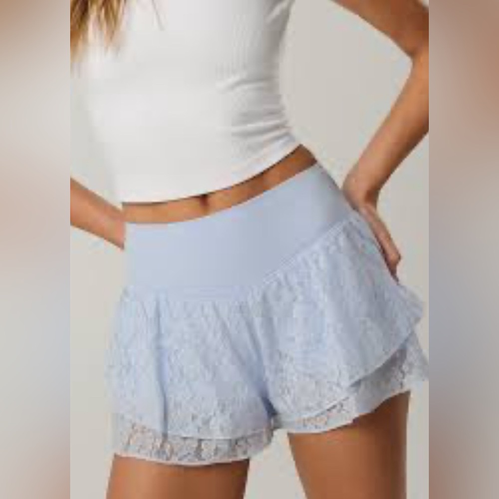 Aerie Offline Flowy Lace Shorts